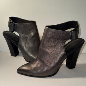Pour La Victoire Metallic Gray Heeled Boots Sz 10